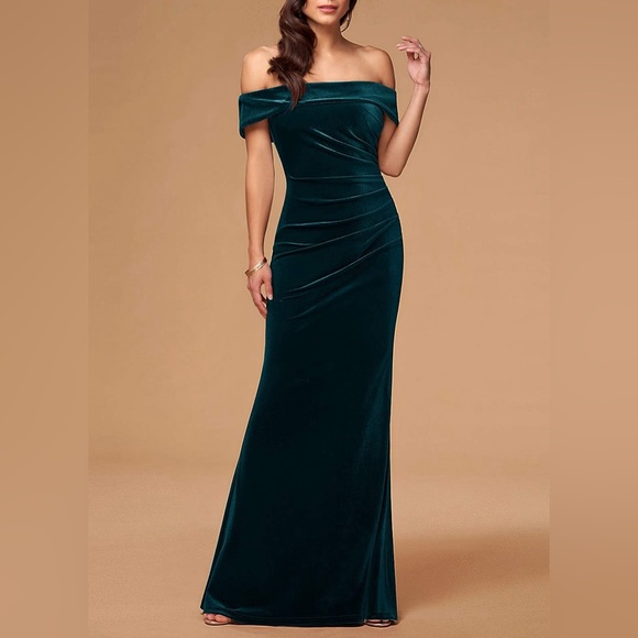 Velvet Evergreen Maxi Dress NWT (medium) - Picture 1 of 5